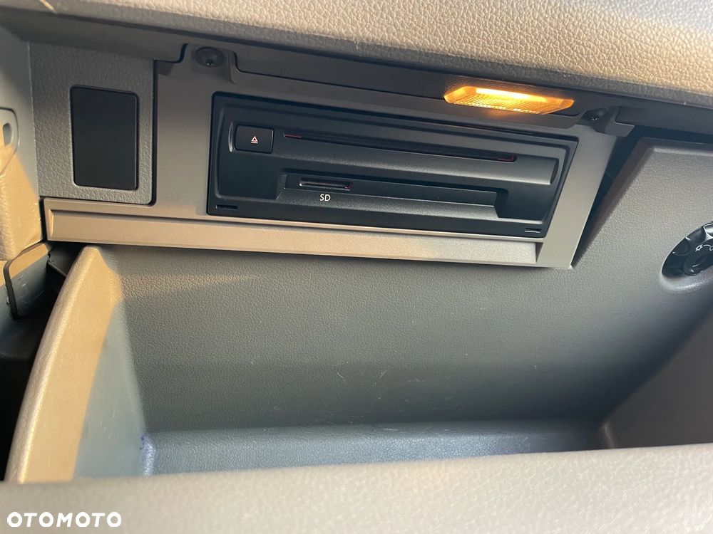 Volkswagen Crafter - 12