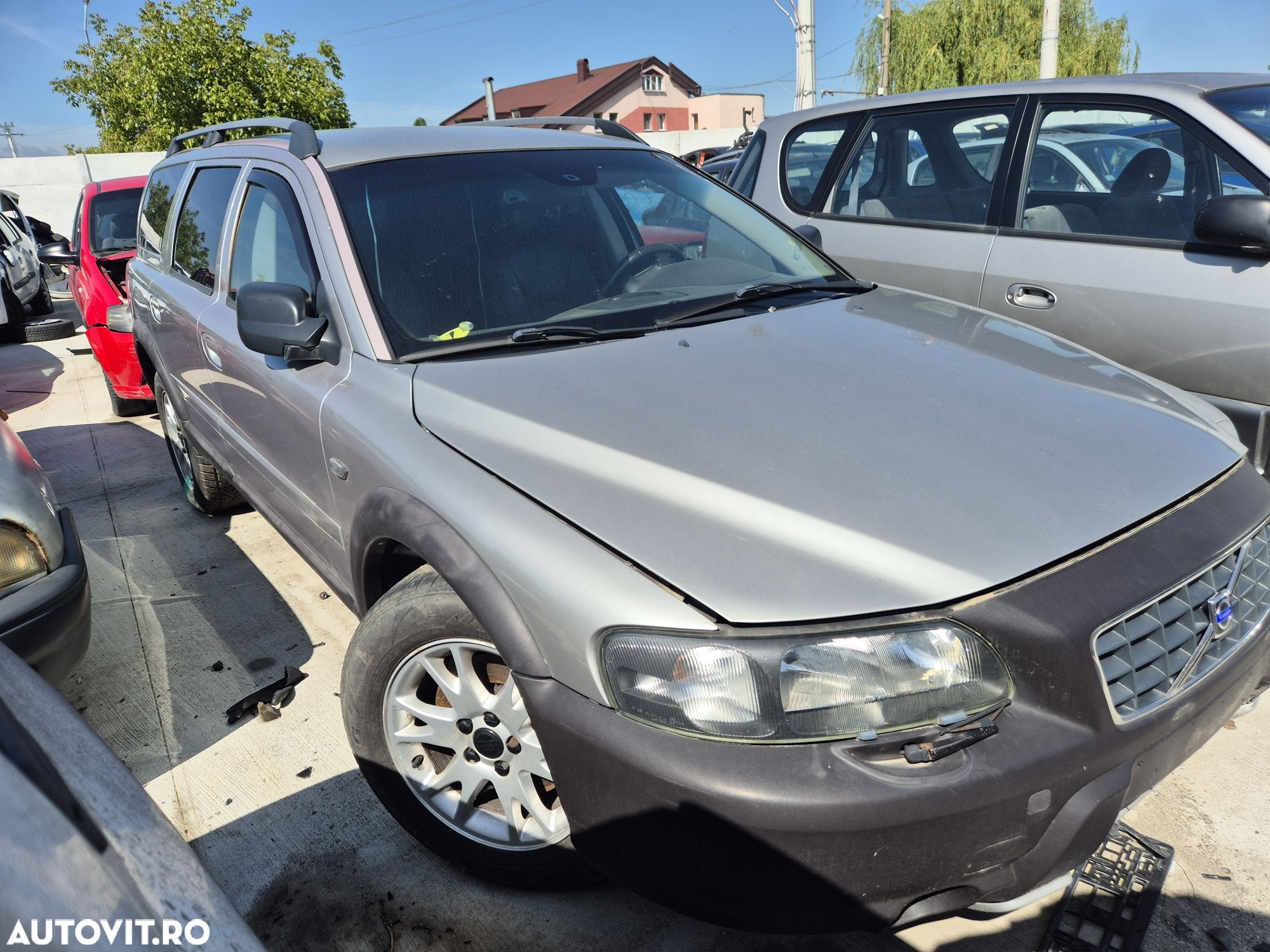 Dezmembram Volvo XC70 2004 2.4jtd 4x4 AUTOMAT - 2
