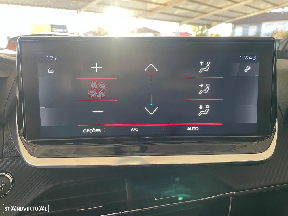 Peugeot 2008 1.2 PureTech Allure Pack EAT8 - 13