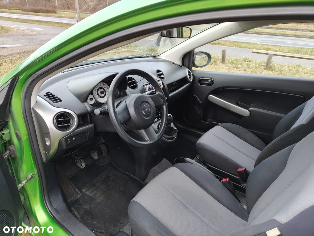 Mazda 2 - 9