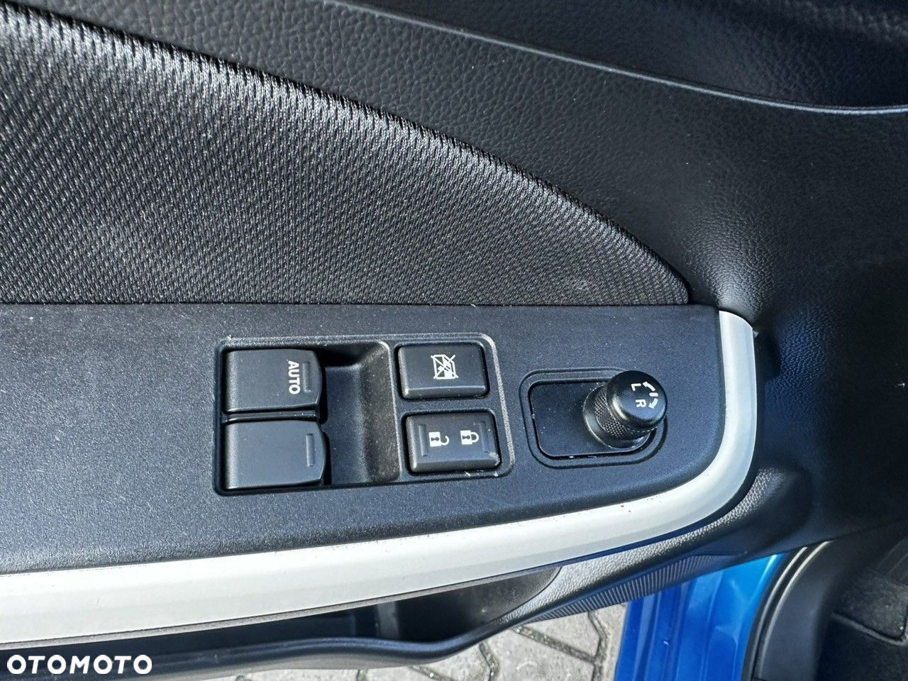 Suzuki Swift 1.2 Premium Plus - 31