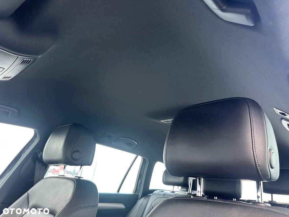 Volkswagen Passat Alltrack 2.0 TDI SCR 4Motion DSG - 17