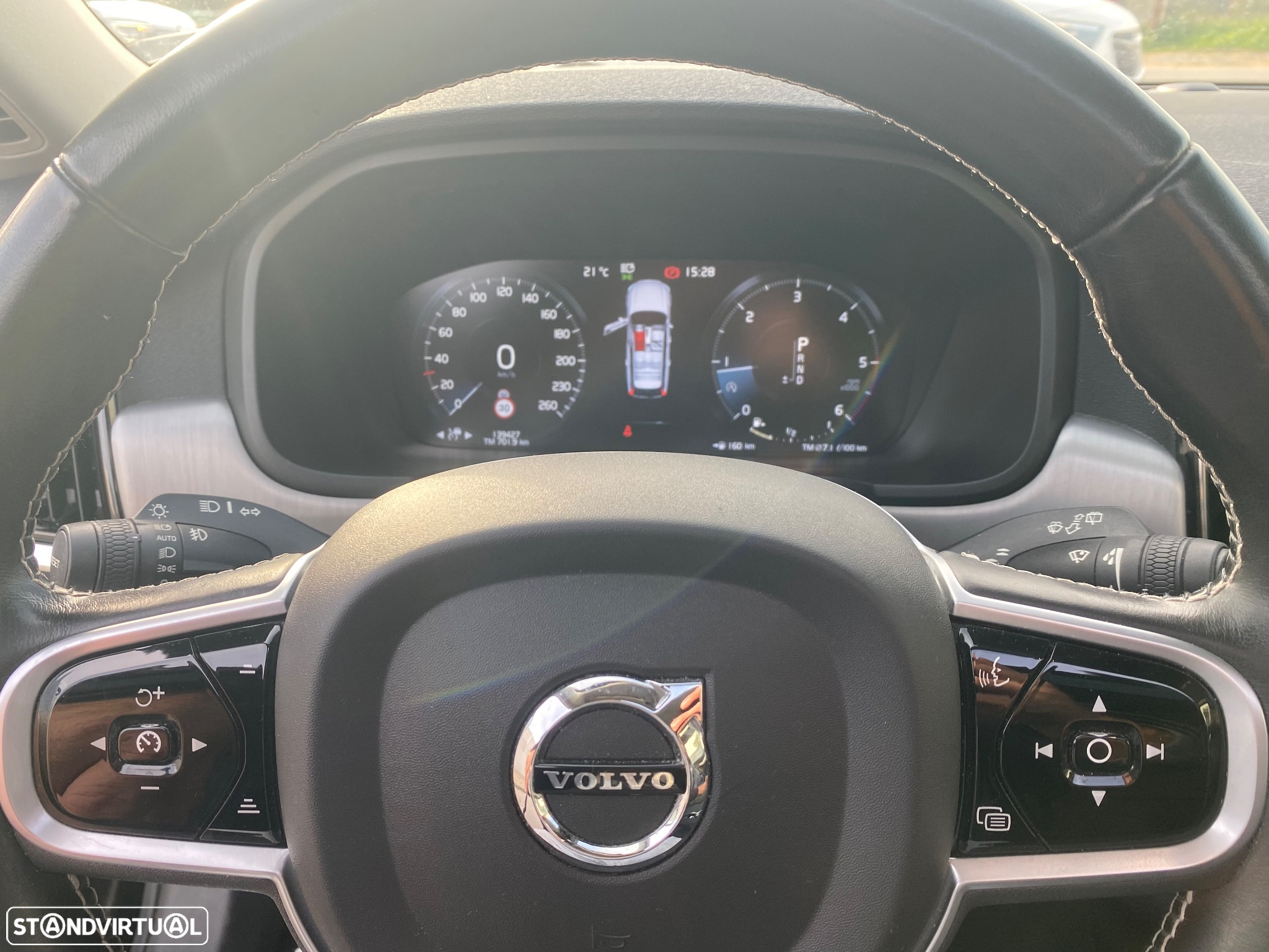 Volvo V90 2.0 D4 Momentum Plus Geartronic - 22