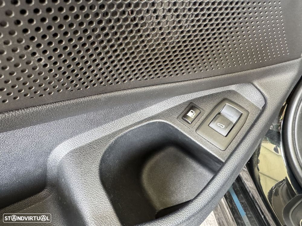 BMW 330 e Corporate Edition Auto - 25