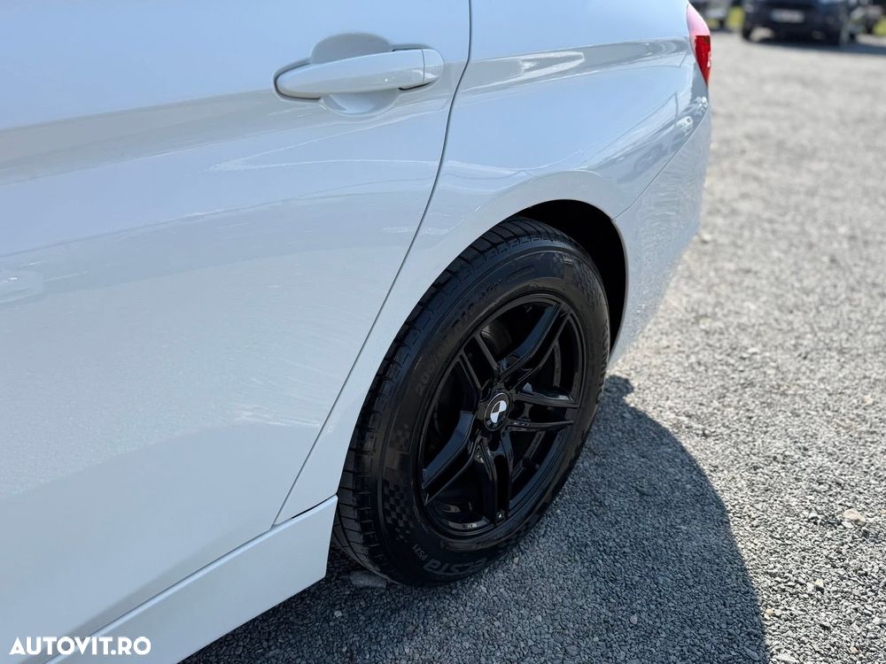 BMW Seria 3 318d Modern Line - 21