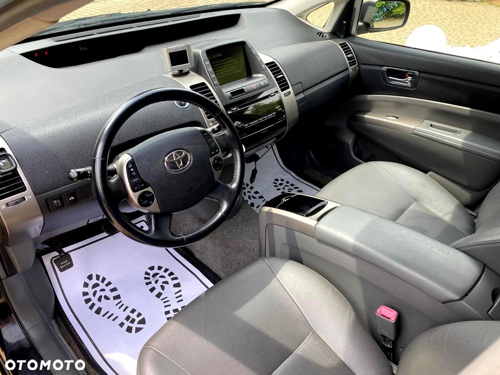 Toyota Prius 1.5 VVT-i Sol - 19