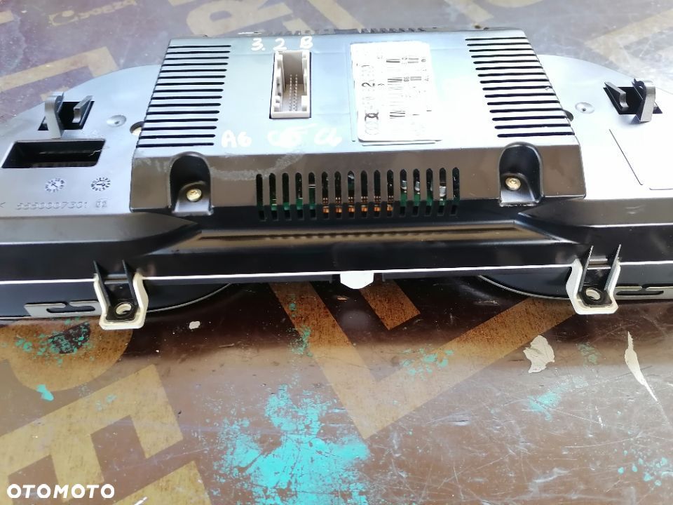 Licznik Zegar Audi A6 C6 Benzyna Europa 4F0920900K - 9