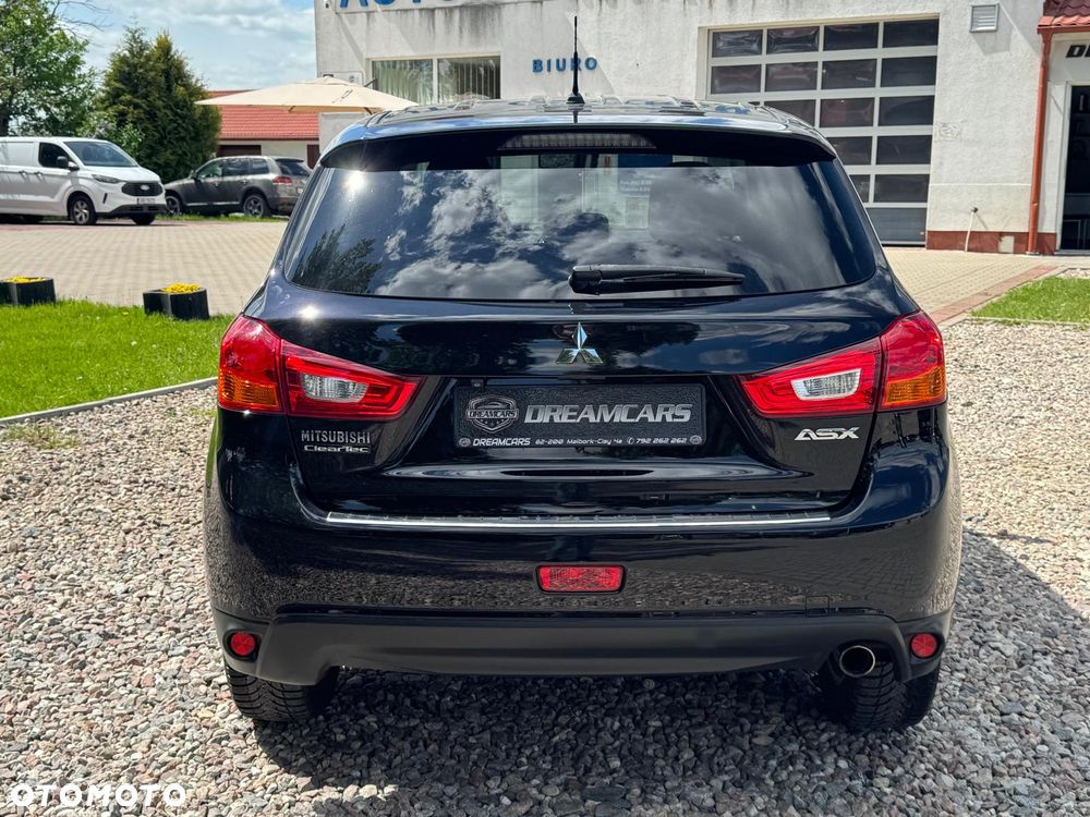 Mitsubishi ASX - 10