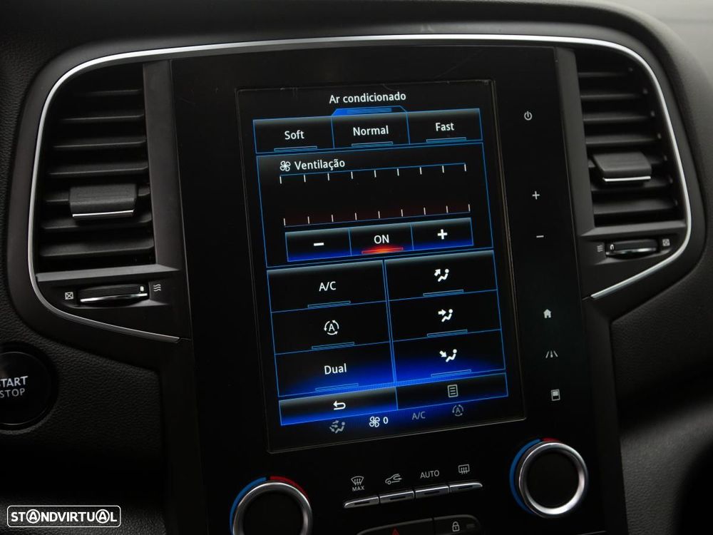 Renault Mégane 1.5 dCi Limited EDC - 28