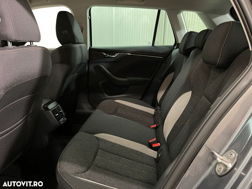 Skoda Kamiq 1.0 TSI Style - 11