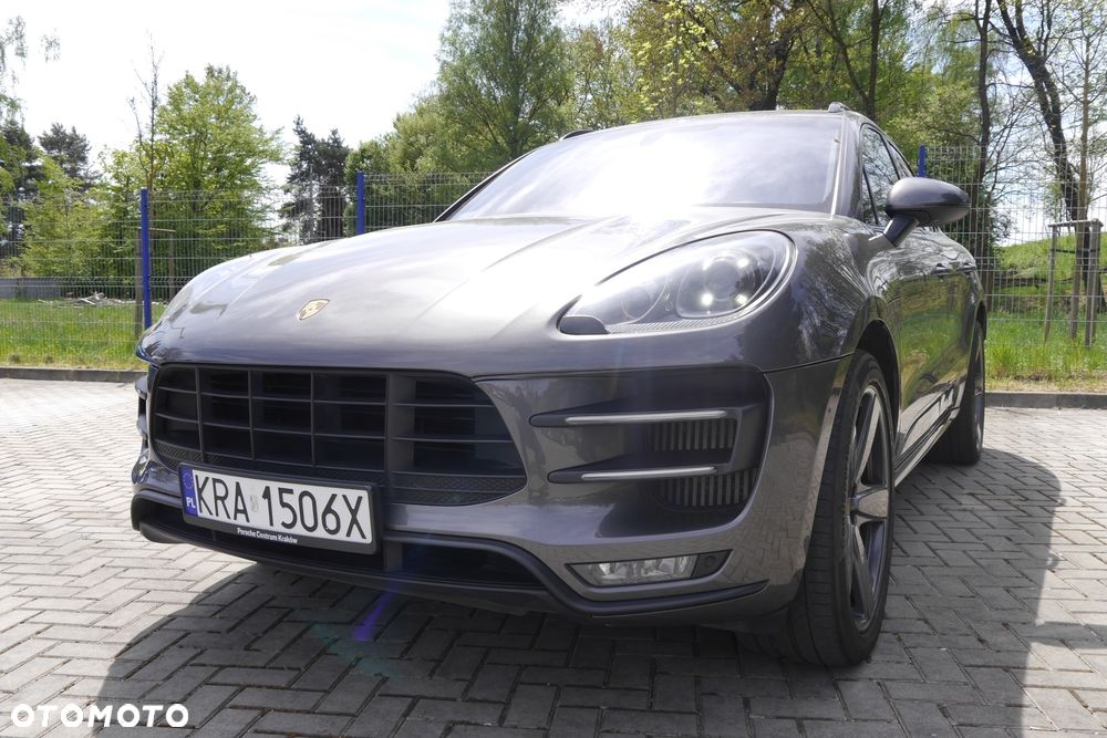 Porsche Macan Turbo - 3