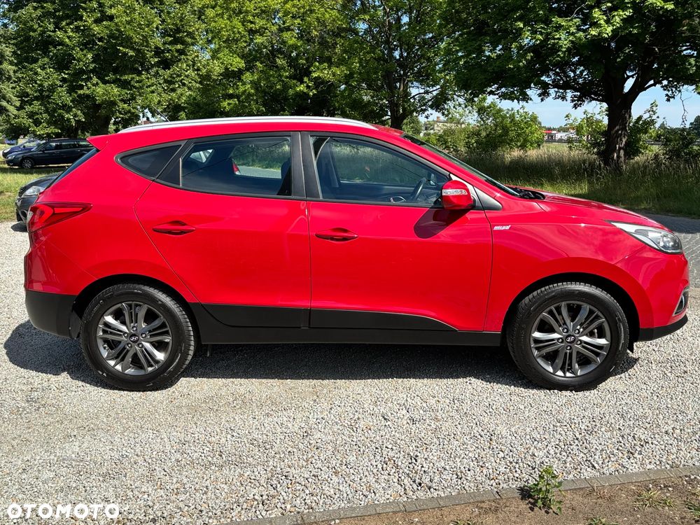 Hyundai ix35 1.6 2WD Fifa World Cup Edition - 6
