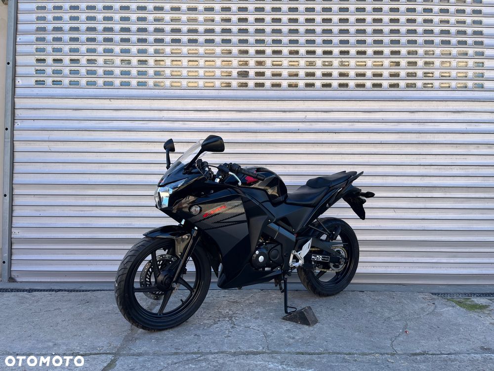 Honda CBR - 26