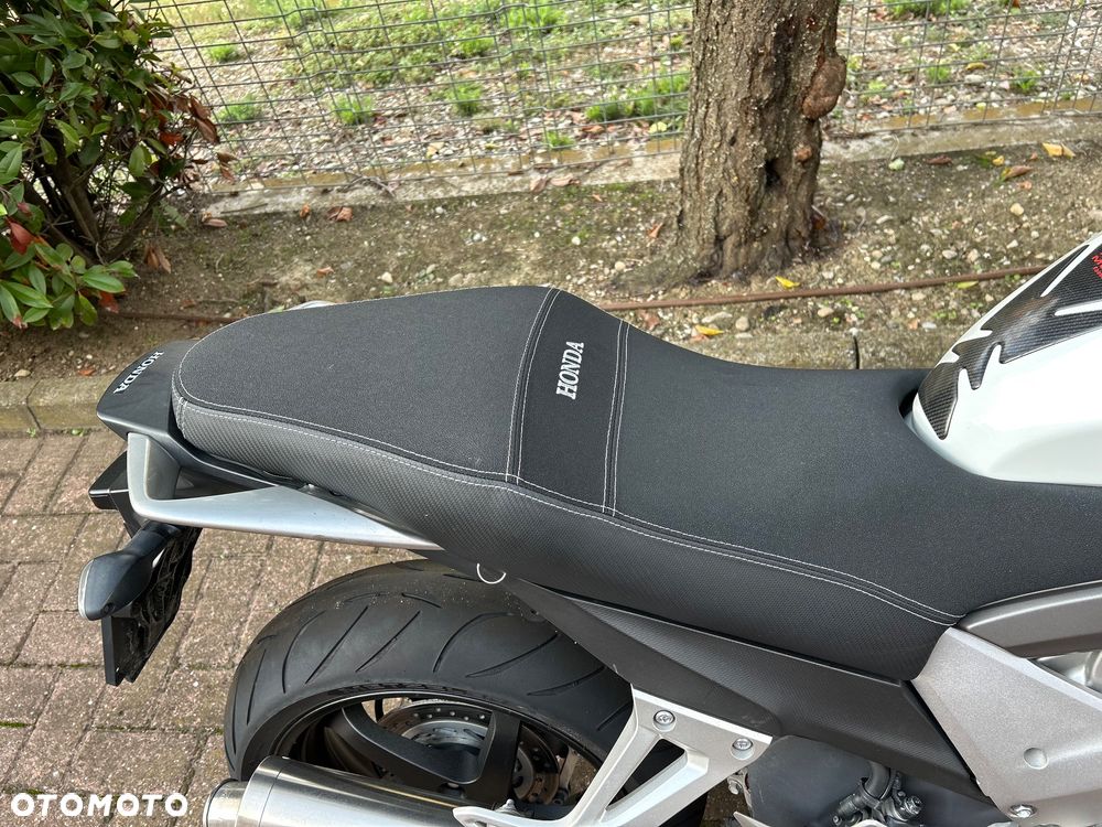 Honda VFR - 11