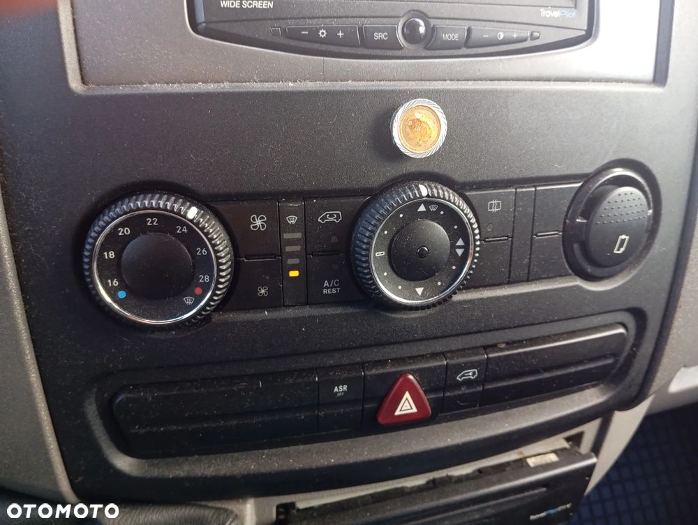 Volkswagen Crafter - 13
