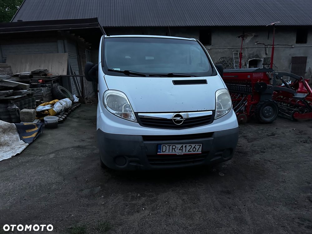 Opel Vivaro - 2