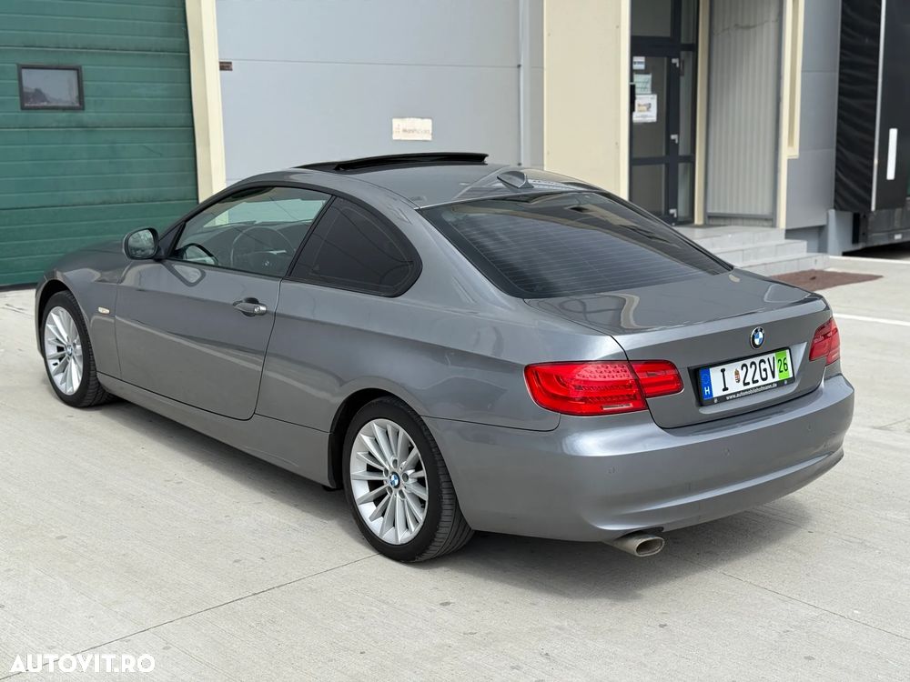 BMW Seria 3 320d Edition Exclusive - 6