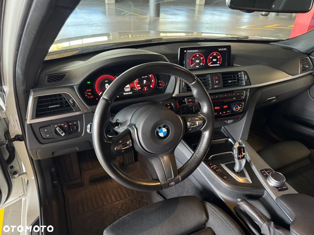 BMW Seria 3 320d xDrive M Sport Shadow sport - 14