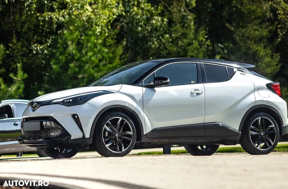 Toyota C-HR 1.8 Hybrid Flow - 1