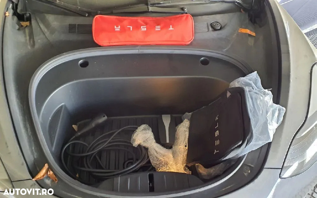 Tesla Model 3 Langstreckenbatterie Allradantrieb Dual Motor - 10