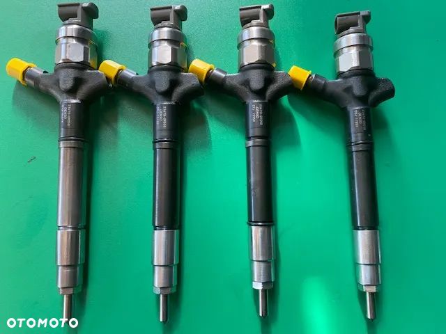 WTRYSKIWACZE WTRYSKI 23670-0R010 - 1