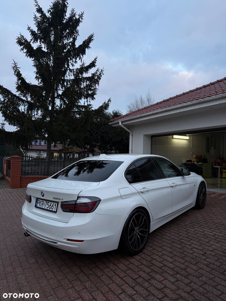 BMW Seria 3 320d - 3