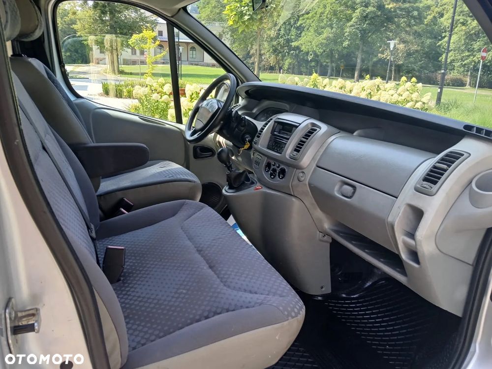 Renault TRAFIC - 16