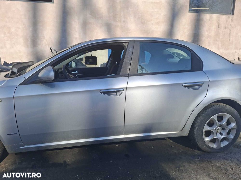 Usa dezechipata stanga/dreapta, fata/spate Alfa Romeo 159 2007 - 1