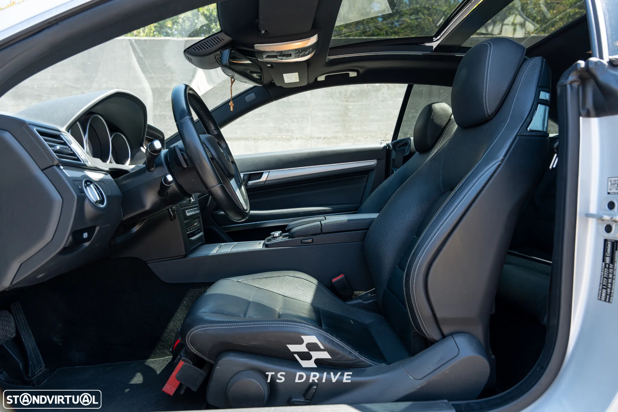 Mercedes-Benz E 220 (BlueTEC) d Coupe 9G-TRONIC - 10