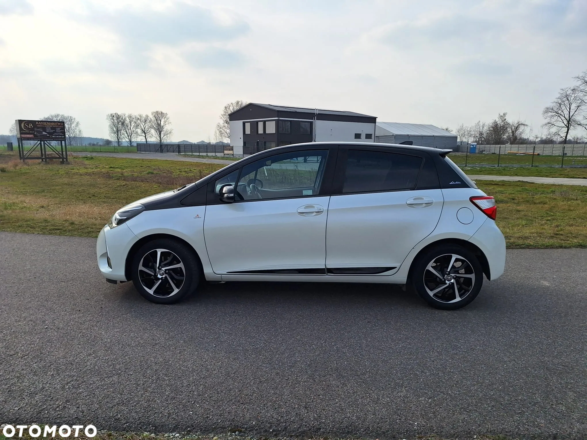 Toyota Yaris 1.5 Selection - 4
