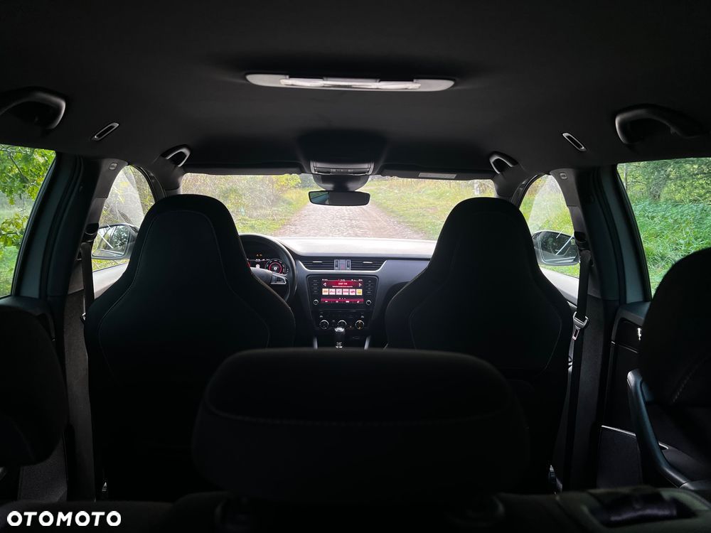Skoda Octavia 2.0 TDI RS DSG - 14