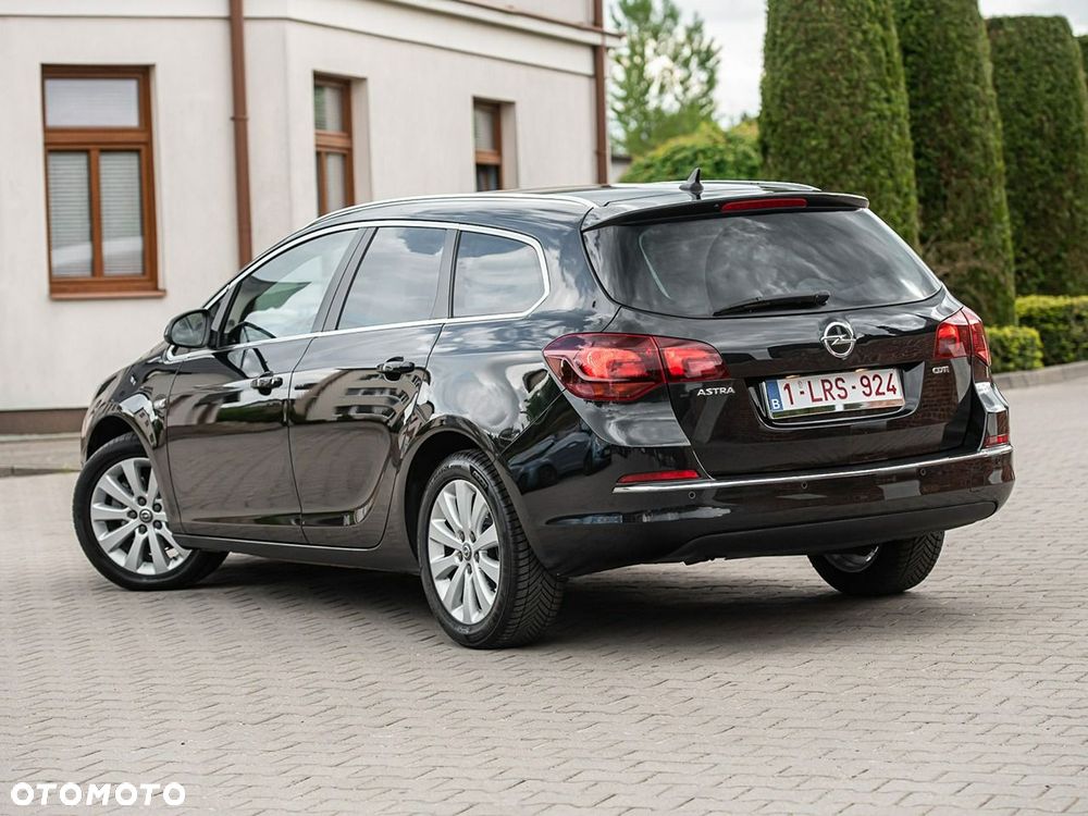 Opel Astra 1.6 CDTI Cosmo - 14