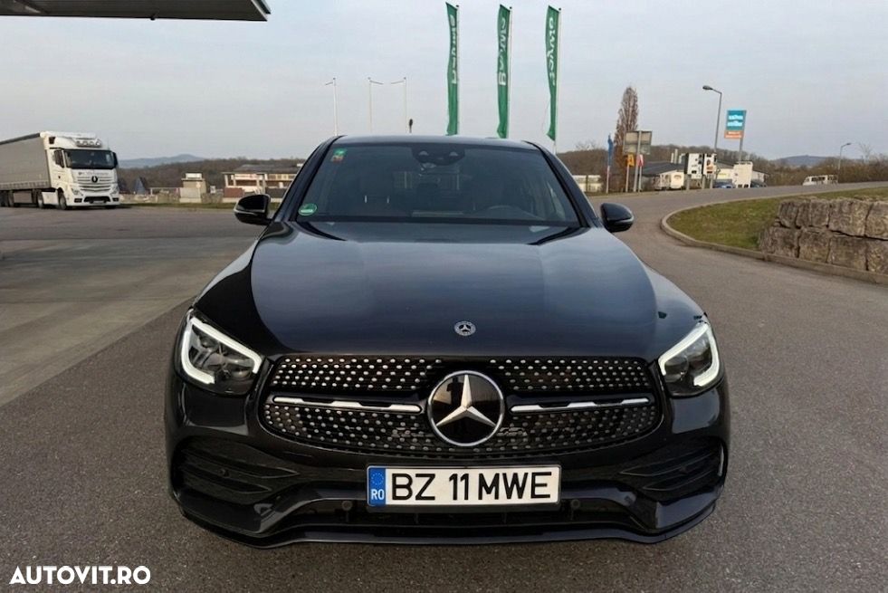 Mercedes-Benz GLC Coupe 350 e 4Matic 7G-TRONIC AMG Line - 31
