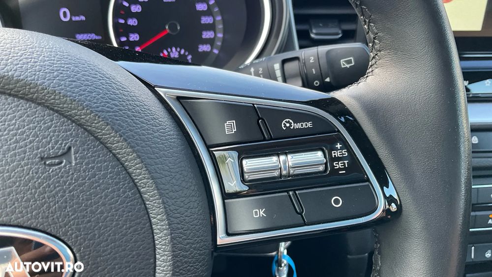 Kia Ceed - 27