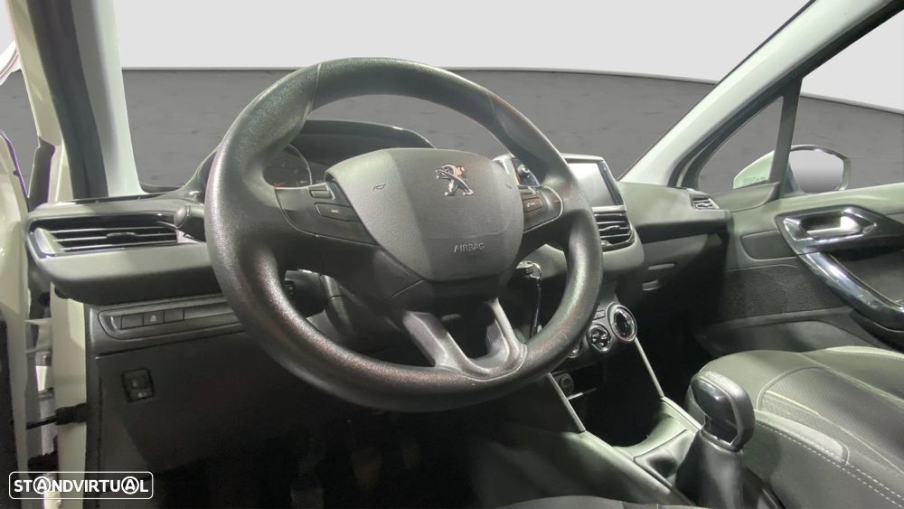 Peugeot 208 1.2 VTi SE Style - 5