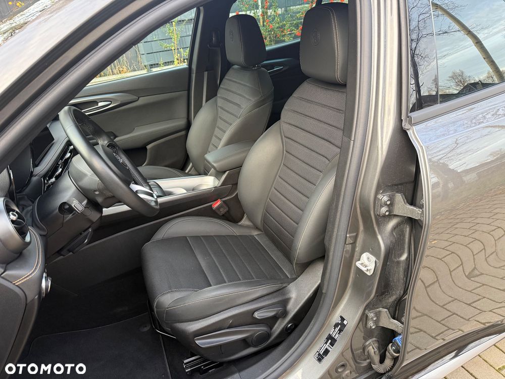 Alfa Romeo Tonale 1.3 PHEV Q4 TI - 18