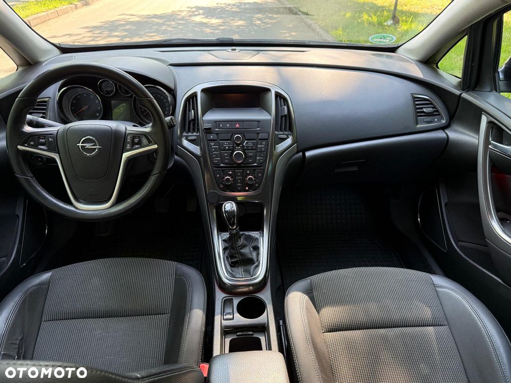 Opel Astra 1.4 Turbo Cosmo - 20