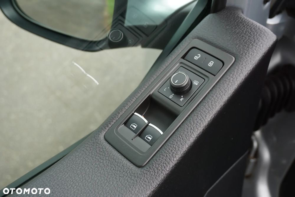 Volkswagen Multivan 2.0 TDI L2 Comfortline 4Motion DSG - 22