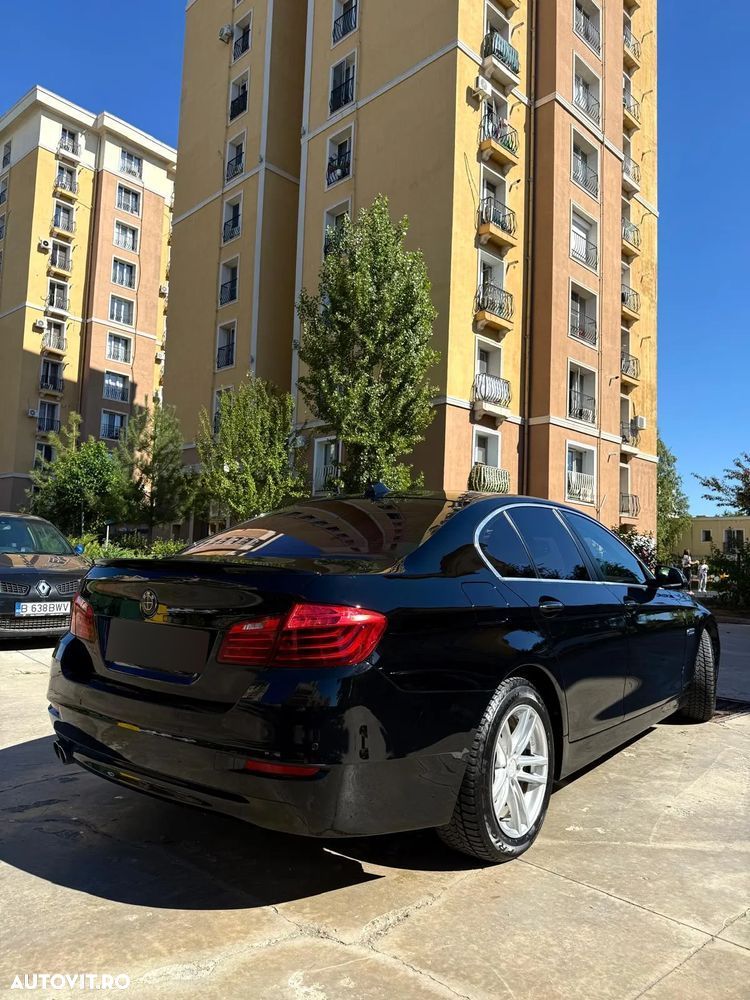 BMW Seria 5 520d xDrive - 3
