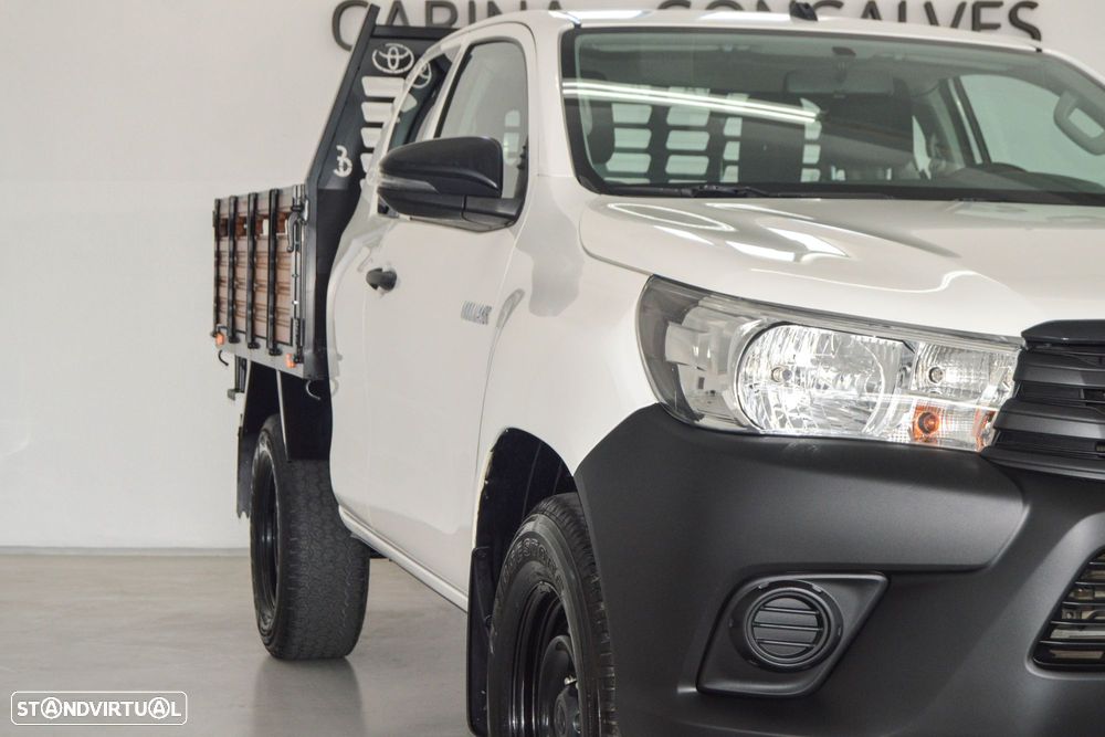Toyota Hilux 2.4 D-4D 4X2 Cabine Extra 3L - 19
