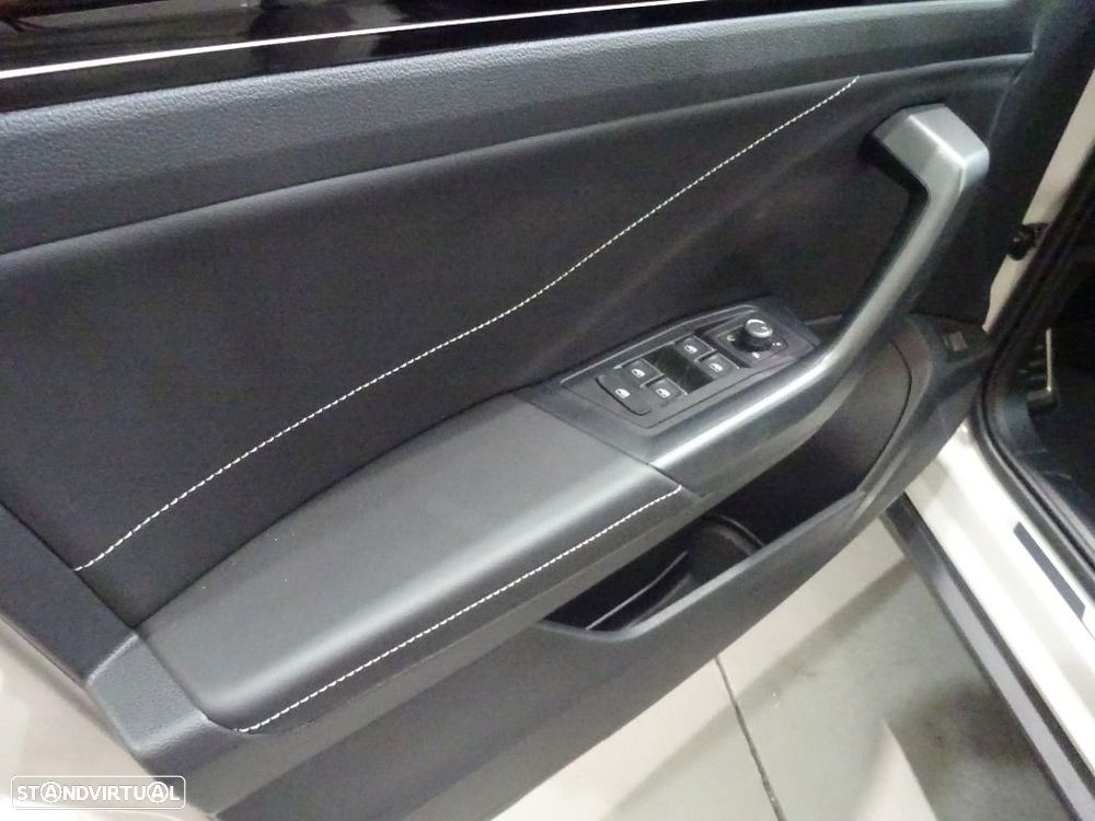 VW T-Roc 1.5 TSI R-Line DSG - 9