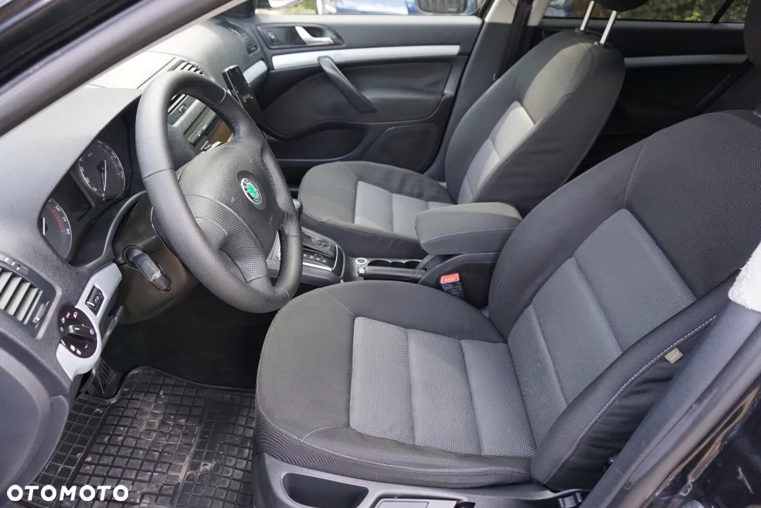Skoda Octavia 1.9 TDI Classic DSG - 8