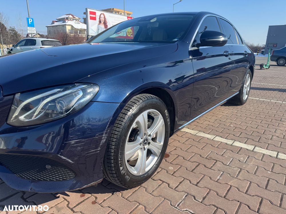 Mercedes-Benz E 220 d 4MATIC Aut. - 6