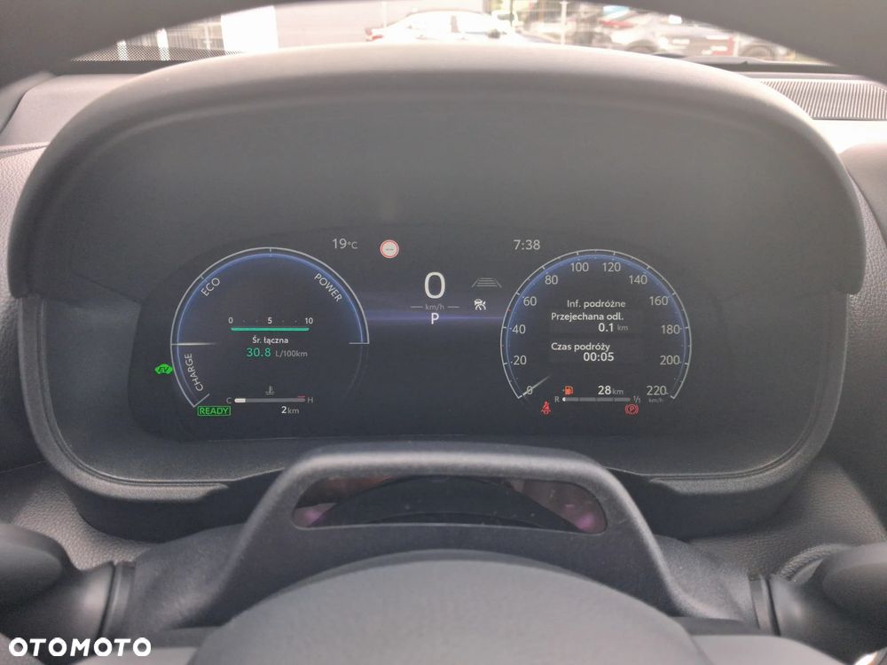 Toyota Yaris Cross Hybrid 1.5 Executive - 16
