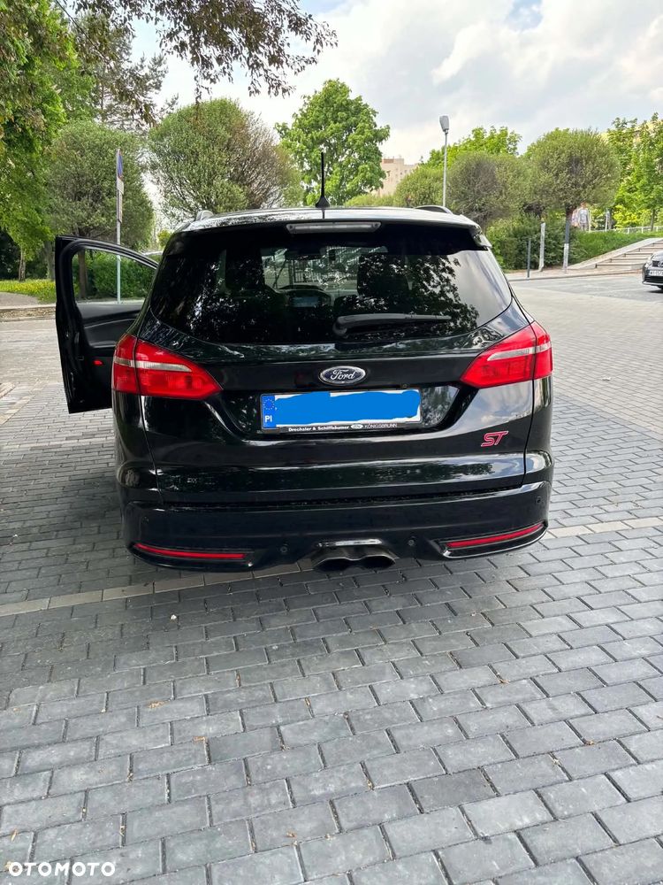 Ford Focus ST - 5