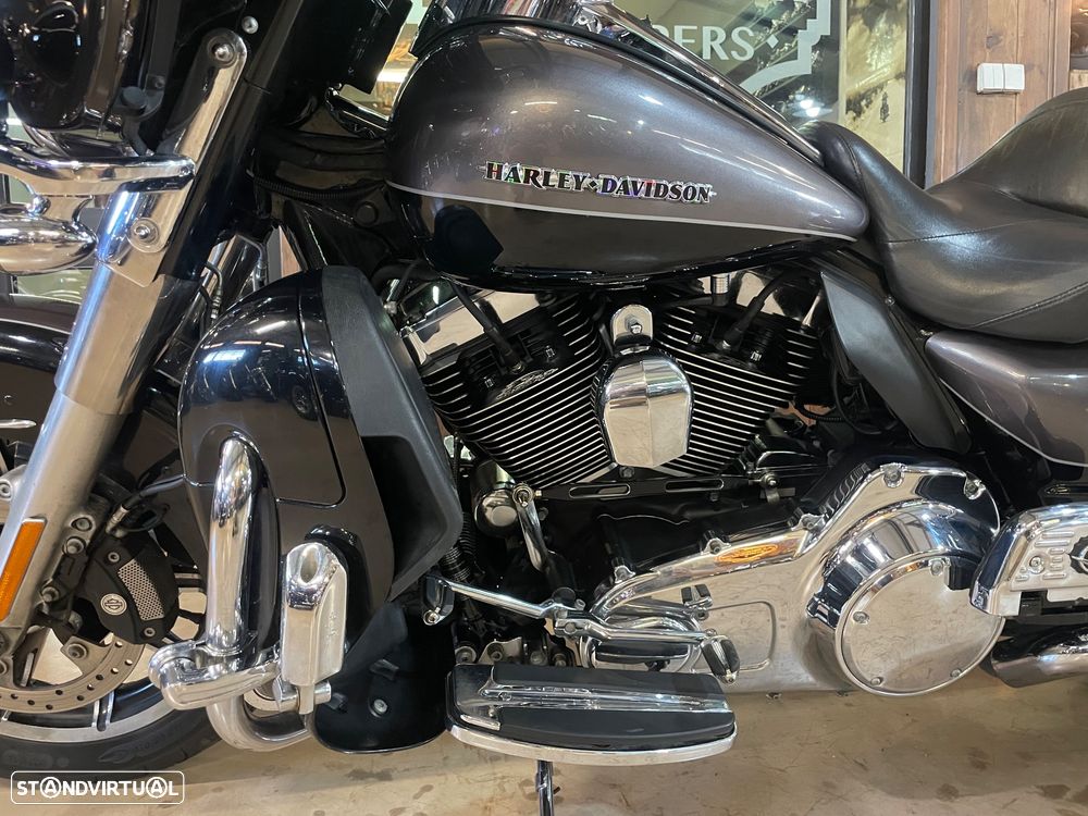 Harley-Davidson FLHT Ultra Limited - 23