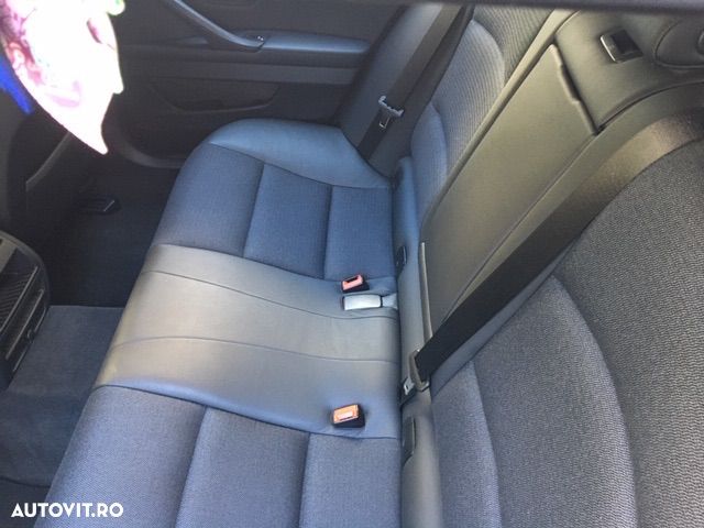 BMW Seria 5 525d Touring - 16