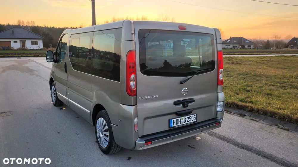 Renault Trafic FAP Grand Passenger Black Edition - 9