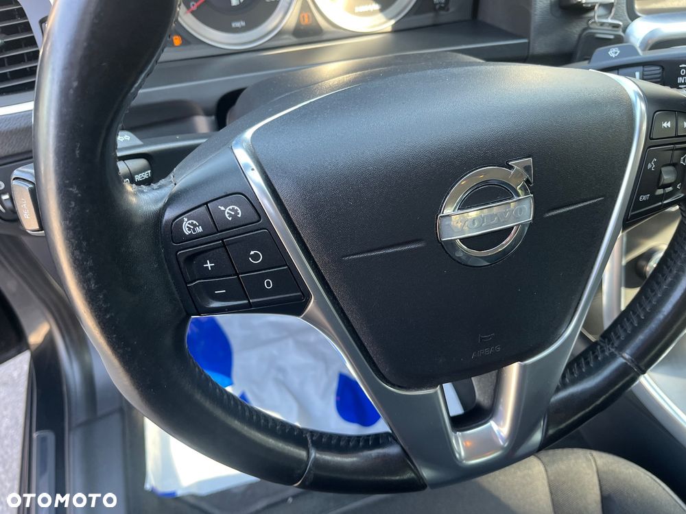 Volvo S60 D3 Geartronic Momentum - 11