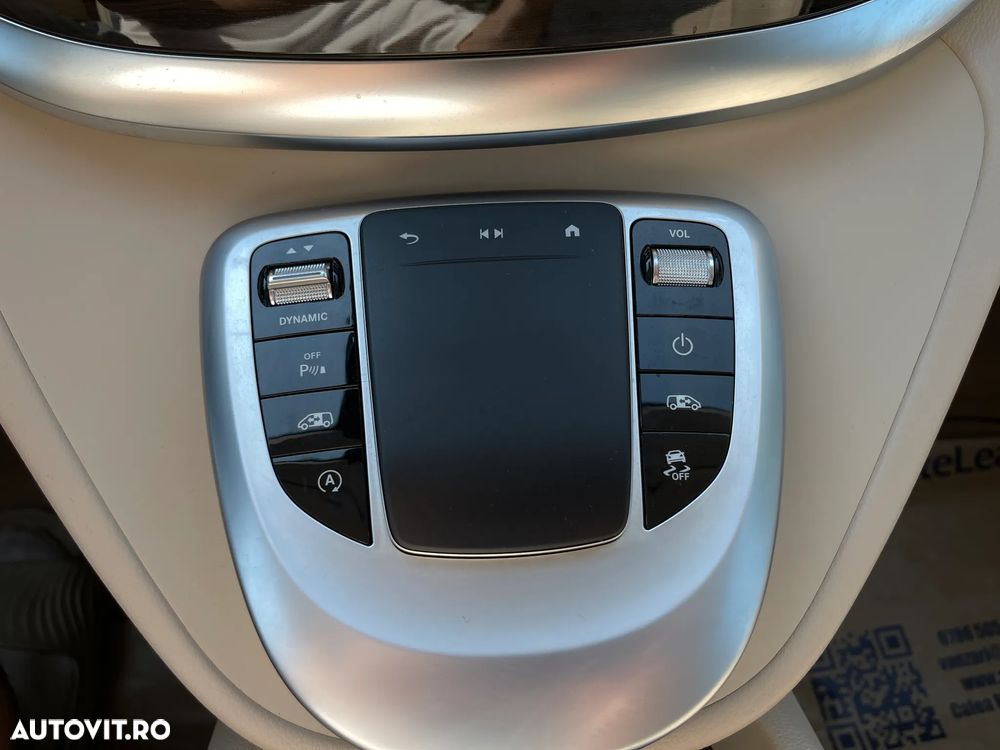 Mercedes-Benz V 300 d Lang 4Matic 9G-TRONIC Exclusive - 36